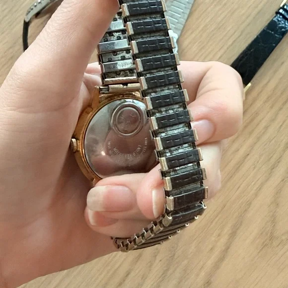 Lot of 4 Vintage Men's Watches - Timex, Texas Instrument, Amitron - Picture 16 of 16